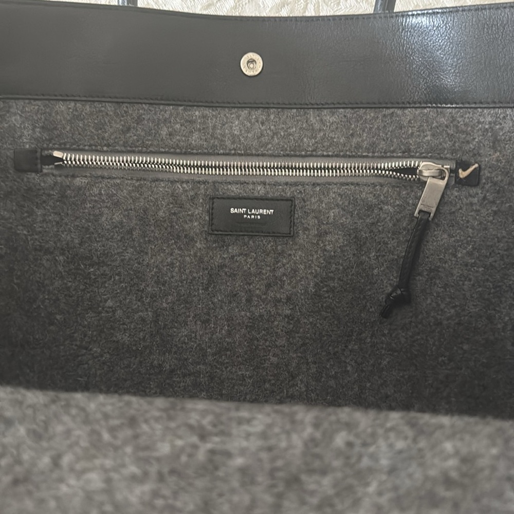 Auth Saint Laurent Rive Gauche Gray Felt Tote Bag Large - Price is Firm - Picture 3 of 4